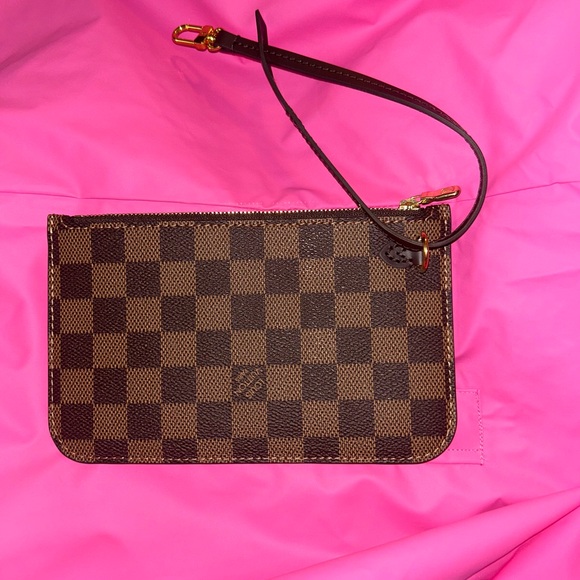 NWOT Authentic Louis Vuitton Damier Ebene Pouchette - Picture 2 of 8